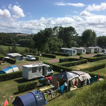 Camping Le Mont Joli Bois クリエル・シュル・メール エクステリア 写真