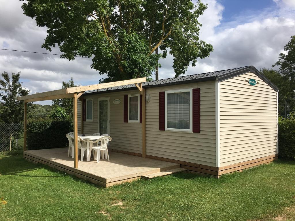 Camping Le Mont Joli Bois クリエル・シュル・メール エクステリア 写真