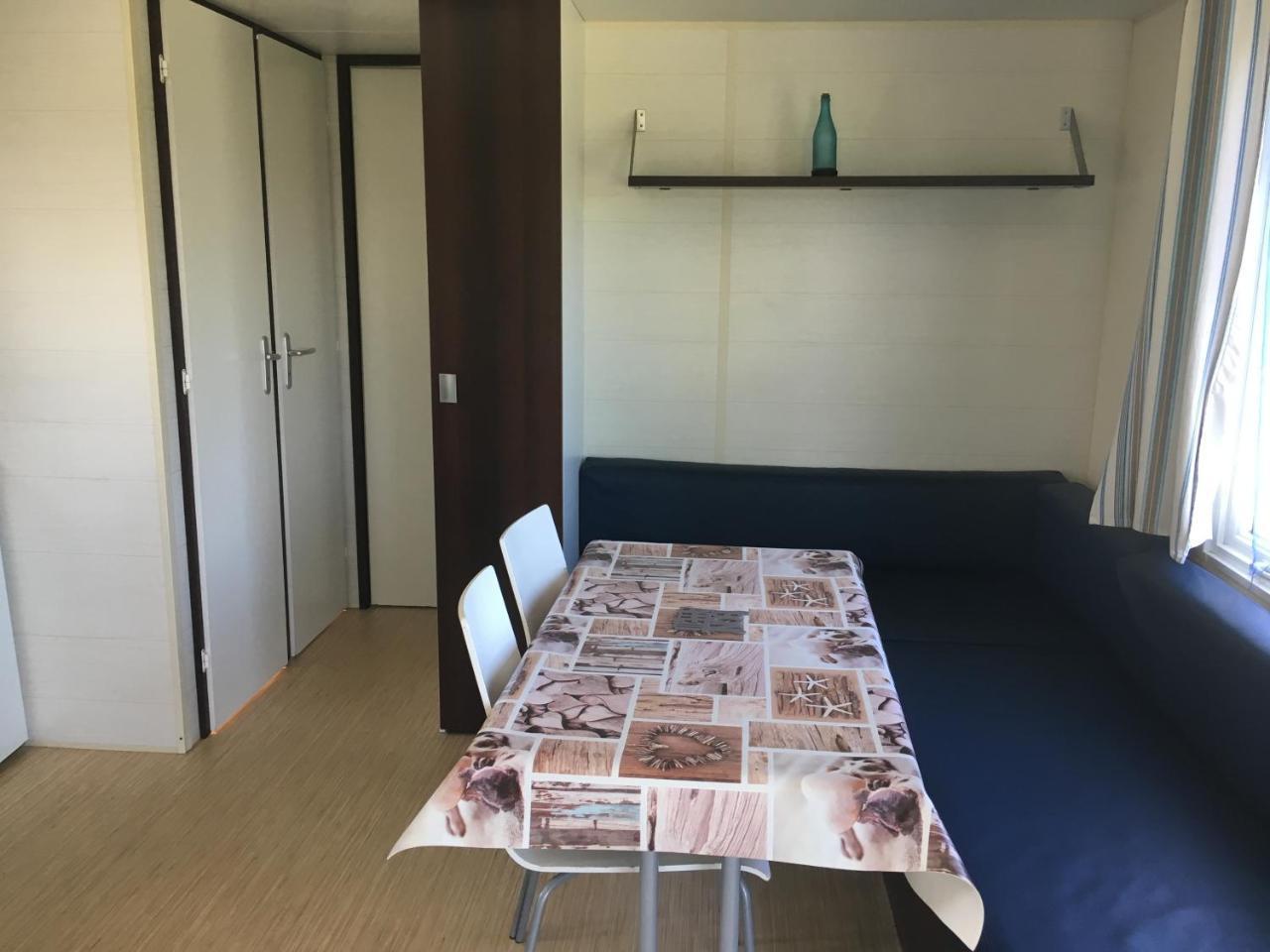 Camping Le Mont Joli Bois クリエル・シュル・メール エクステリア 写真